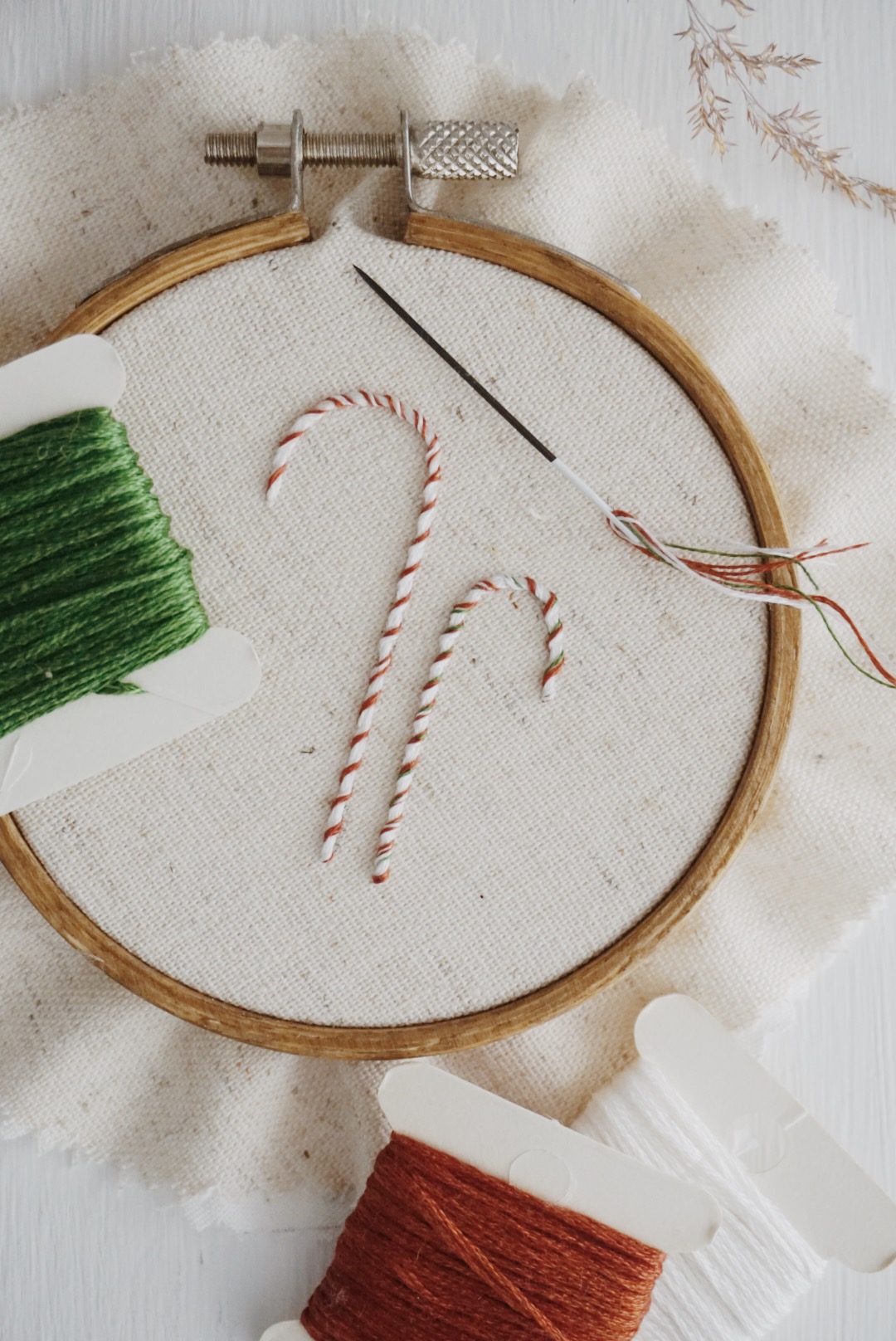 How to Embroider a Candy Cane with the Whipped Backstitch